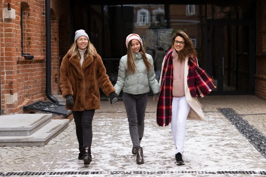 Canada Issues 6,000 PR Invitations in New CEC Express Entry Draw